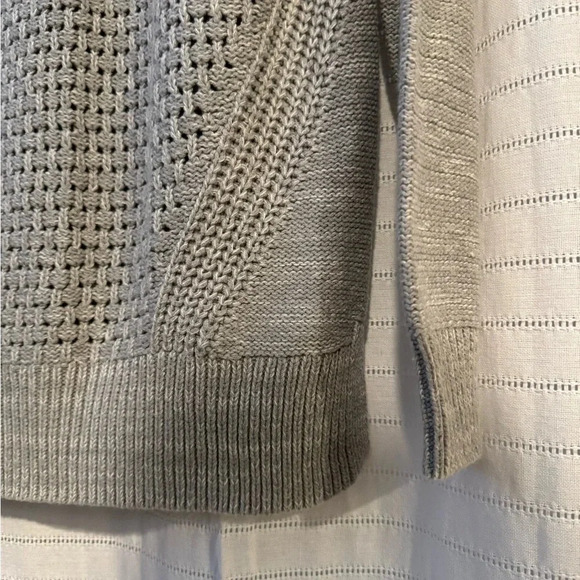 Stylus Crew Neck Gray Sweater - Picture 4 of 7